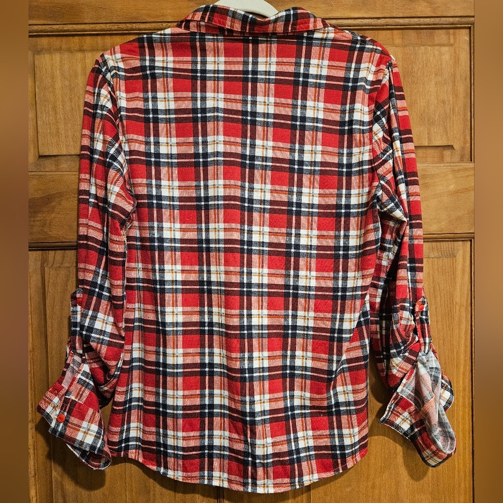 Cute flannel - Picture 4 of 4